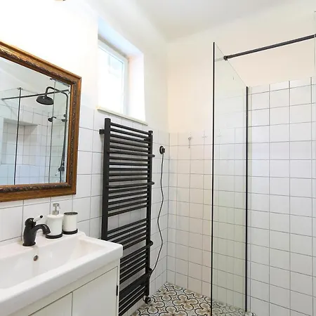 Apartment Lucerna - Dum S Dusi Pribor